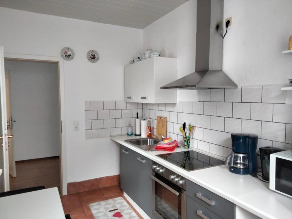 Ferienwohnung Neheim Mit Dennis Und Alexander Alexander Mit Klimaanlage Buitenkant foto